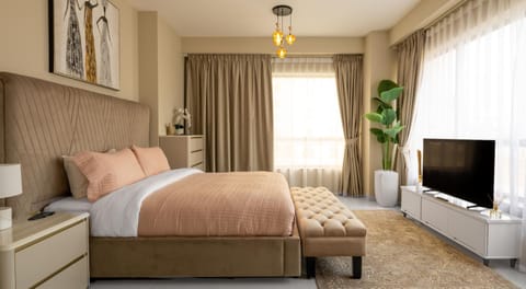 Bed, TV and multimedia, Photo of the whole room, Bedroom