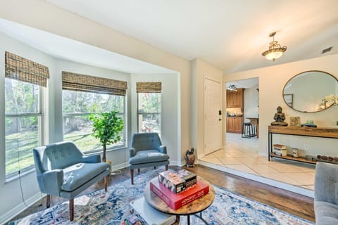 Walk to Lake Stunning Central Florida Home! Villa in Lake Mary