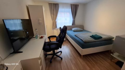 Communal lounge/ TV room, Bed, TV and multimedia, Photo of the whole room, Seating area, Evening entertainment