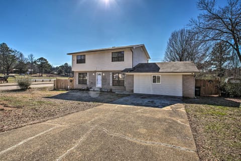 Central Hot Springs Family Home with Deck! House in Piney