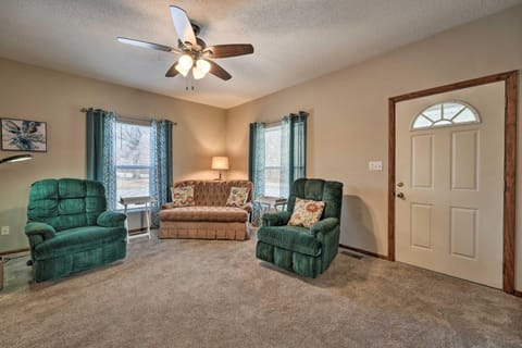 Historical West Mineral Escape with Porch! House in Ozark Mountains