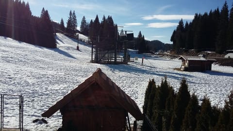 Balcony/Terrace, Mountain view