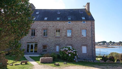 Appartement avec WIFI, VUE SUR LE PORT DE PLOUMANAC'H à PERROS-GUIREC - Réf 876 Apartment in Perros-Guirec