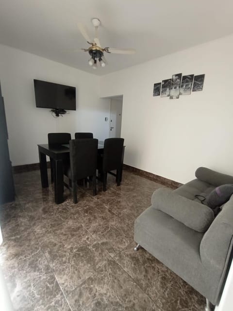 Communal lounge/ TV room, fireplace, air conditioner