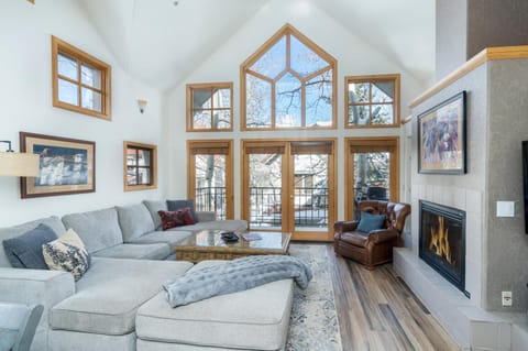 Aspen Ridge 31 by Alpine Lodging Telluride House in Telluride