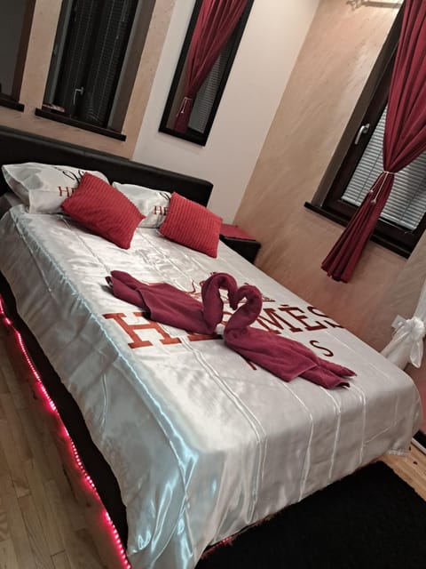 Queen 2 Apartment in Serbia