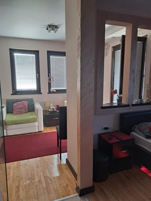 Queen 2 Apartment in Serbia