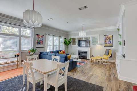 TV and multimedia, Living room, Dining area