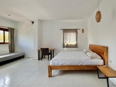 Sunny Canggu Hotel in North Kuta