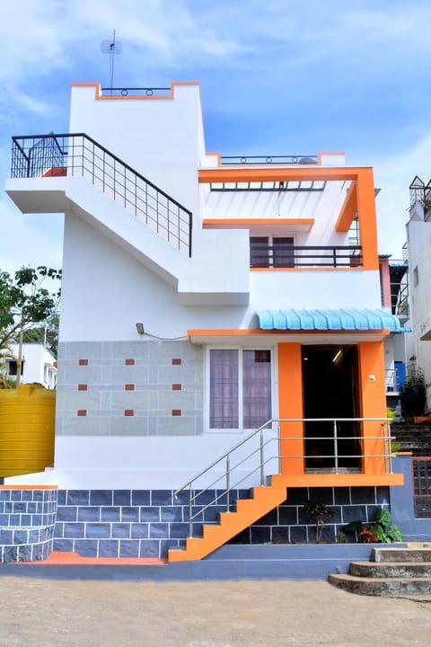 Property building, Balcony/Terrace