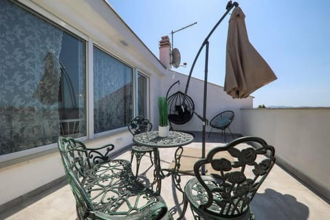 Apartment Fiorino Apartment in Zadar