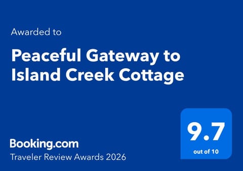 Peaceful Gateway to Island Creek Cottage House in Middle Smithfield