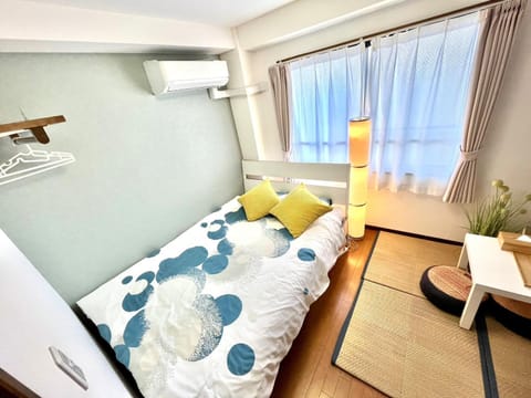 Bed, Photo of the whole room, air conditioner