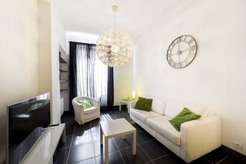 All in Lyon | Charme quartier Montchat Apartment in Vaulx-en-Velin
