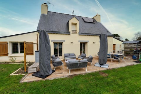 TY Lavarion Villa in Brittany
