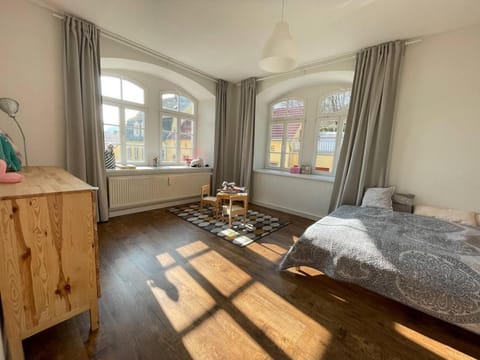 Bedroom, children