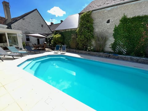 Patio, Pool view, Swimming pool
