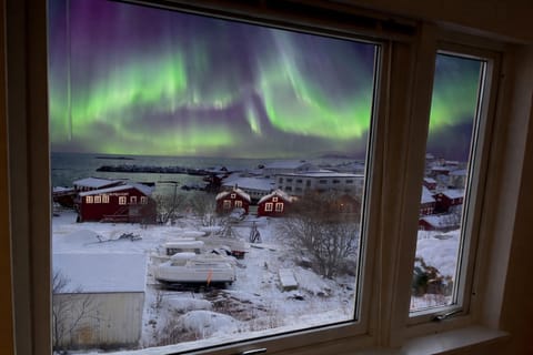 Lofoten Aurora Seafront Penthouse 罗弗敦极光海滨顶层豪华公寓 Apartment in Lofoten