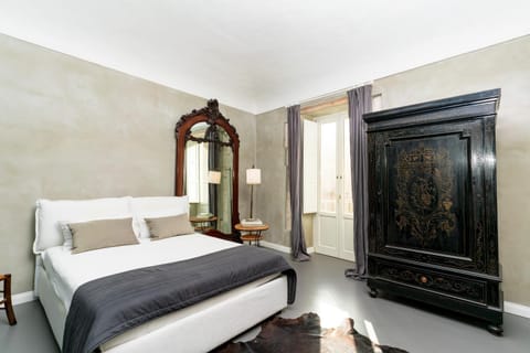 Bed, Photo of the whole room, Bedroom, wardrobe