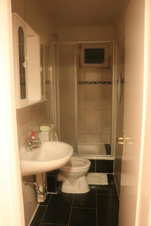 Kölner Pension Apartments Apartment in Cologne