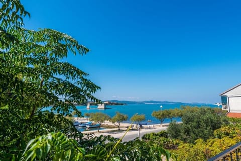 House Oleander House in Šibenik-Knin County, Croatia