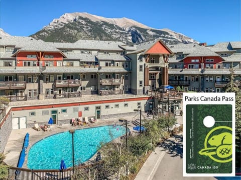 Mountain view, Swimming pool