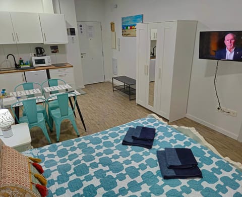 APARTAMENTOS ELEMAR free luggage storage Apartment in Malaga