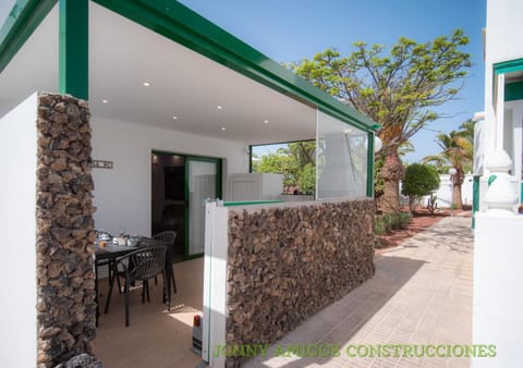 Property building, Patio, Day, Dining area
