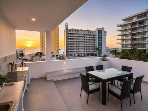 Property building, Balcony/Terrace