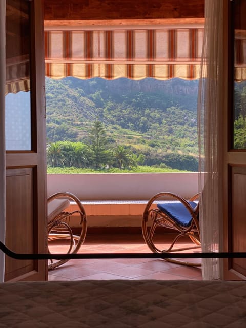 Natural landscape, View (from property/room), Balcony/Terrace, Mountain view