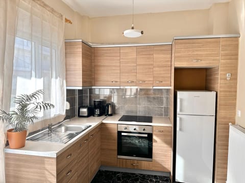 Coffee/tea facilities, oven, toaster, kitchen