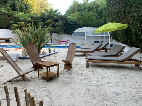 Swimming pool, Swimming pool, sunbed