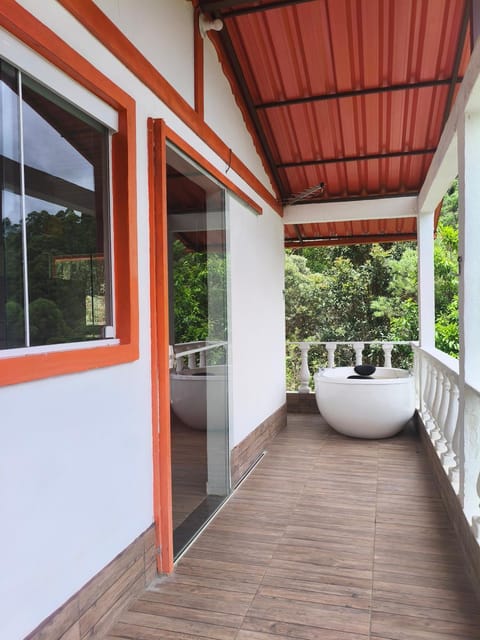 Bangalô - Sítio Cachoeiras do Caledônia Chalet in Nova Friburgo