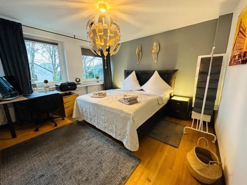 Bed, Photo of the whole room, Bedroom