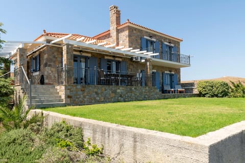Property building, Spring