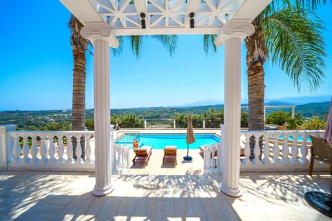 View (from property/room), Balcony/Terrace, Pool view, Swimming pool, sunbed