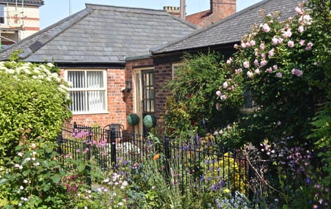 Property building, Garden, Garden view