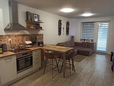 Balcony/Terrace, Kitchen or kitchenette, Living room, Seating area, Dining area, stove