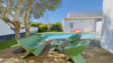 Patio, Pool view, Swimming pool