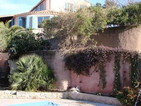 Incredible apartment near the sea and calanque Apartment in La Ciotat