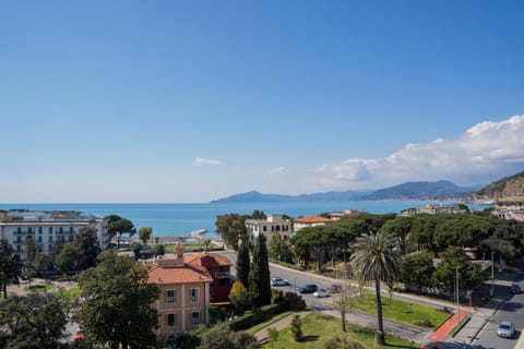 Neighbourhood, Natural landscape, Sea view, Street view