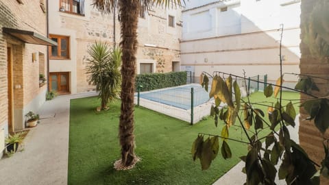 Garden, Swimming pool