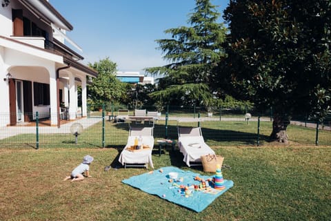 Day, Garden, Garden, Garden view, Landmark view