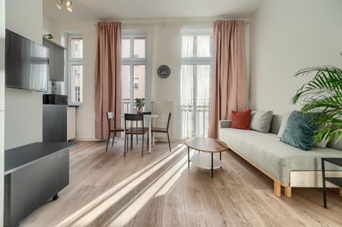 TV and multimedia, Living room, Seating area, Dining area, minibar