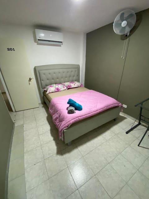 Bed, Bedroom, air conditioner