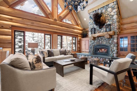 The Grand Alpine Lodge House in Whitefish