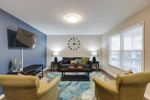 TV and multimedia, Living room, Seating area