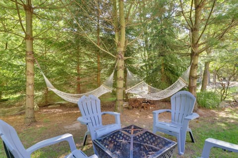 Lake Harmony Home Near Big Boulder! House in Hickory Run State Park