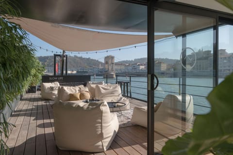 Patio, Day, View (from property/room), Balcony/Terrace, Living room, River view