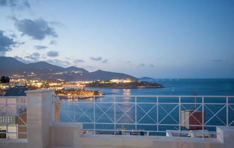 Balcony/Terrace, Mountain view, Sea view